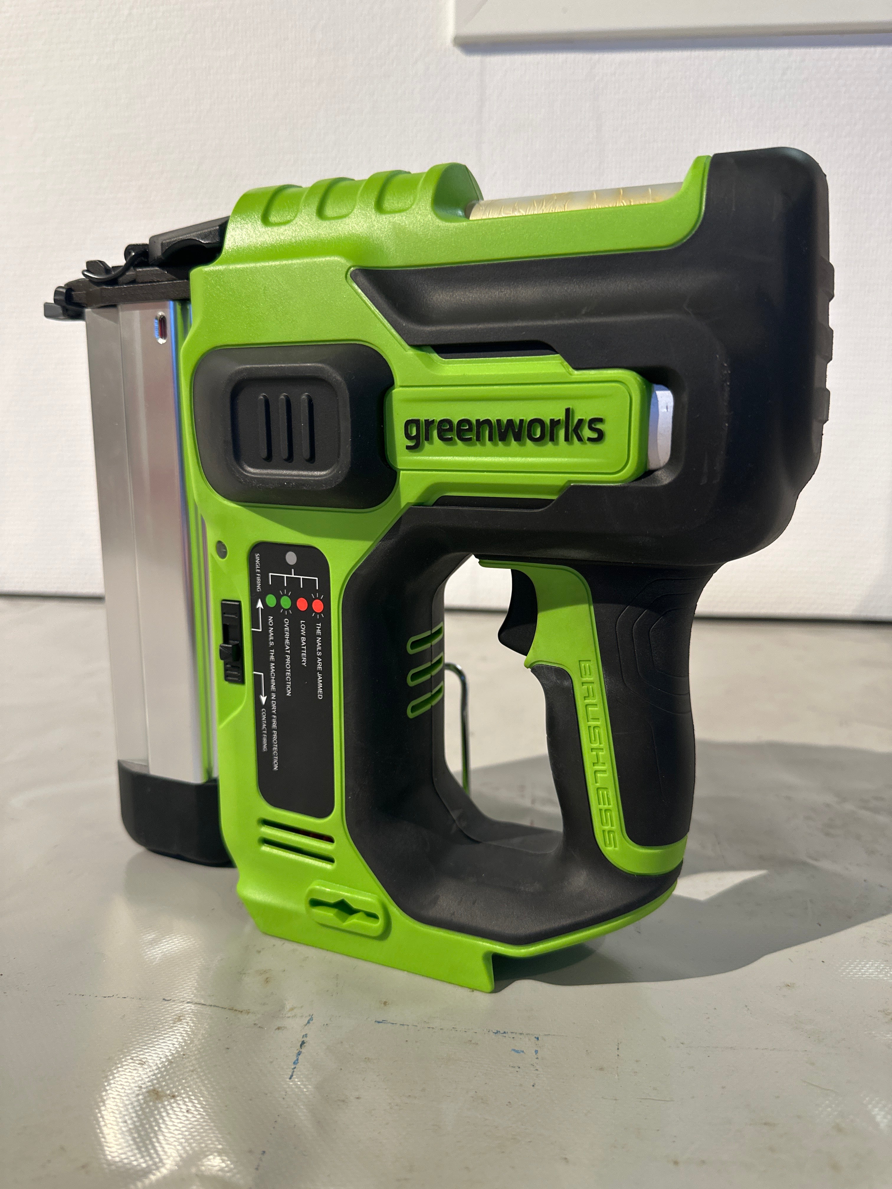 Greenworks Brad Nailer 18GA – Batteridriven Dyckertpistol
